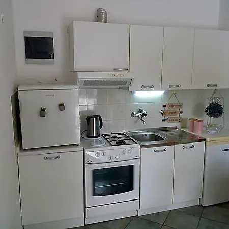 Paulo Gostinjska kuća Vis